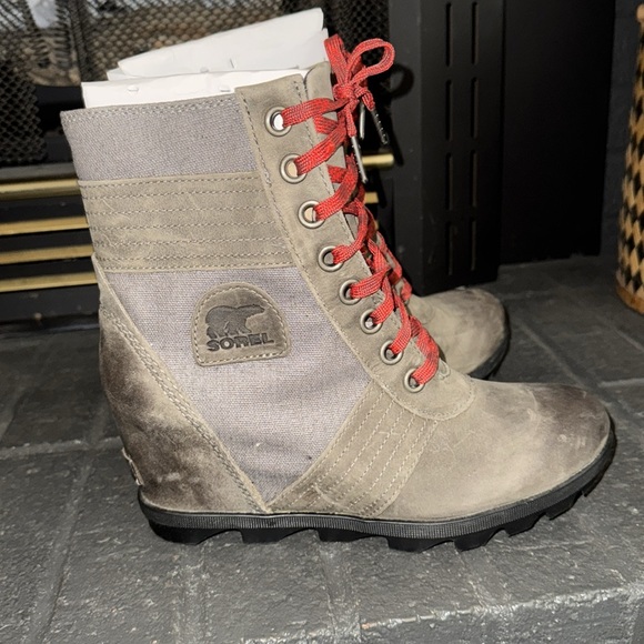 Sorel NWT Lexie Wedge Boot‎ - Womens, Quarry, 9.5 Discontinued hard to find - Picture 6 of 8
